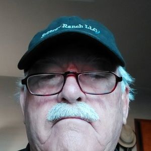 Meet your Posher, Ernesto elio